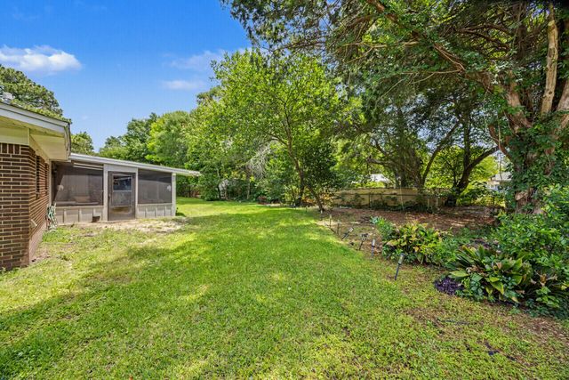108 NW Sotir Street, Fort Walton Beach, FL 32548