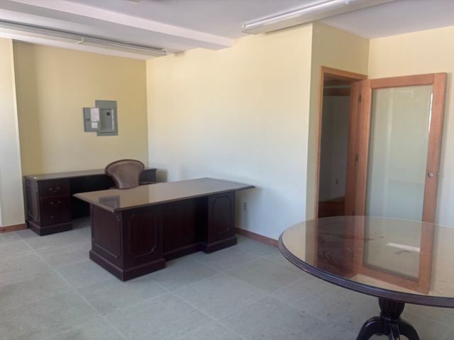 1471 Main St upper, Weymouth, MA 02190