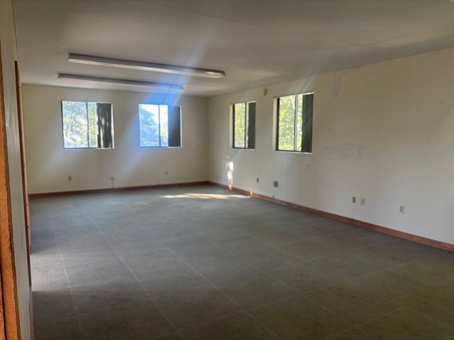 1471 Main St upper, Weymouth, MA 02190