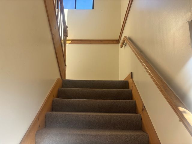 1471 Main St upper, Weymouth, MA 02190