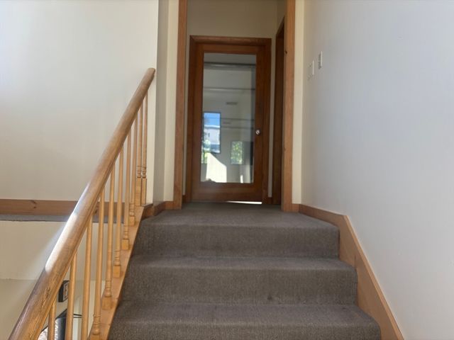 1471 Main St upper, Weymouth, MA 02190