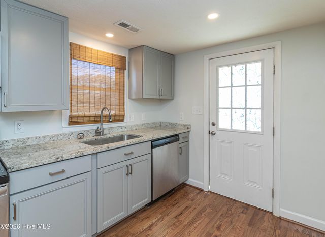 101 W Pine Forest Road, Mount Olive, NC 28365