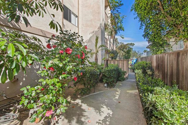 4069 Goldfinch, San Diego, CA 92103