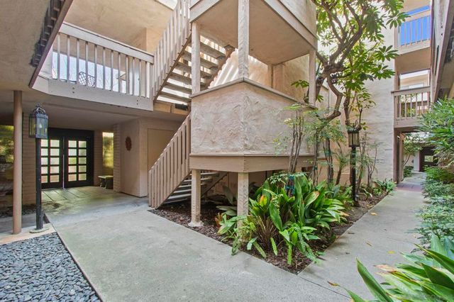 4069 Goldfinch, San Diego, CA 92103