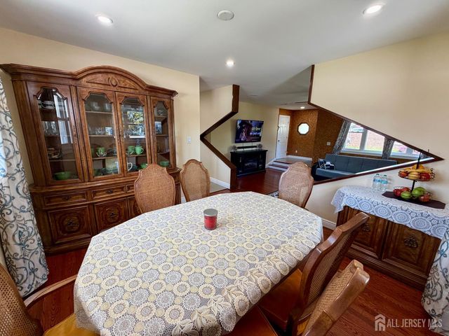 125 Hermann Street, Carteret, NJ 07008