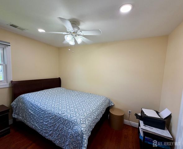 125 Hermann Street, Carteret, NJ 07008