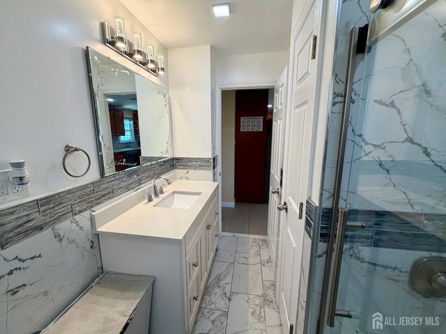 125 Hermann Street, Carteret, NJ 07008