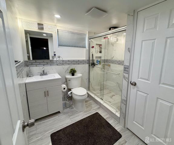 125 Hermann Street, Carteret, NJ 07008