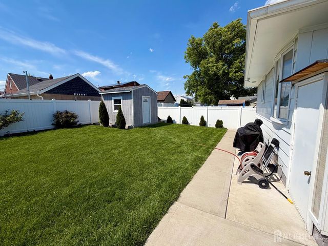 125 Hermann Street, Carteret, NJ 07008