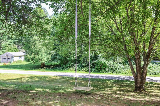 169 Bow Bog Road, Bow, NH 03304