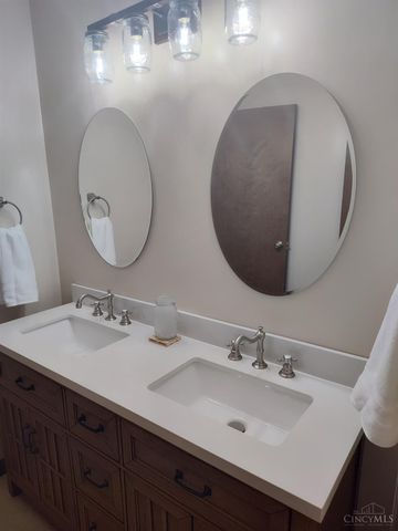 619 Shultz Drive, Hamilton, OH 45013