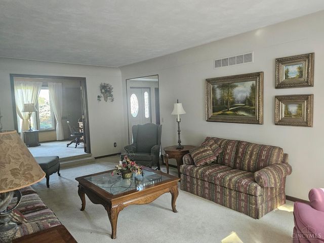 619 Shultz Drive, Hamilton, OH 45013