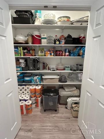 2863 Marshall Avenue, Cincinnati, OH 45225