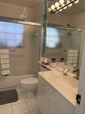 9749 Malvern Dr 9749, Tamarac, FL 33321