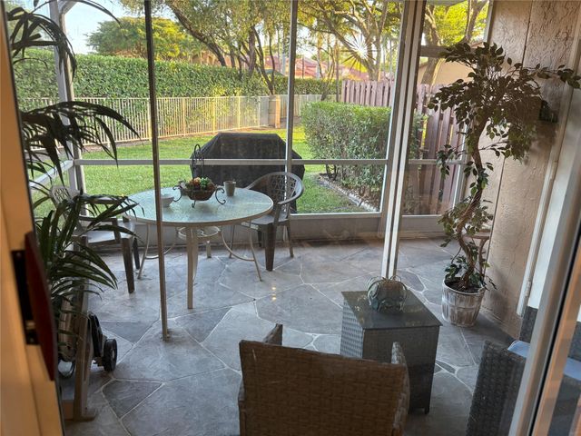 9749 Malvern Dr 9749, Tamarac, FL 33321
