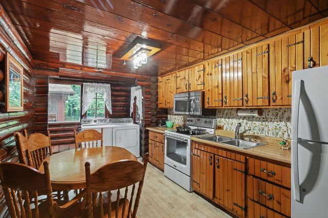 3814 S Towerline Road, Bridgeport, MI 48722