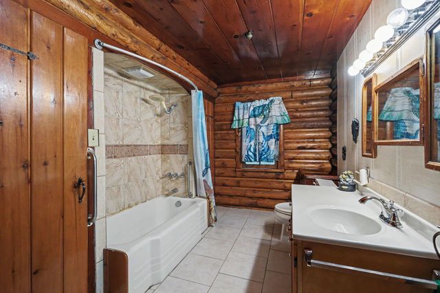 3814 S Towerline Road, Bridgeport, MI 48722
