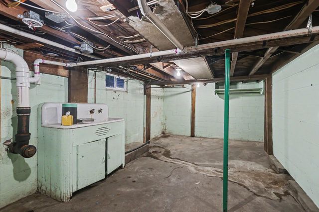 3814 S Towerline Road, Bridgeport, MI 48722