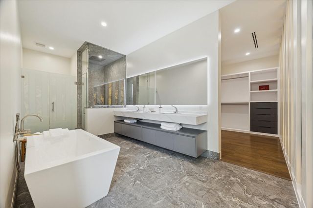 2610 Westgrove Lane, Houston, TX 77027