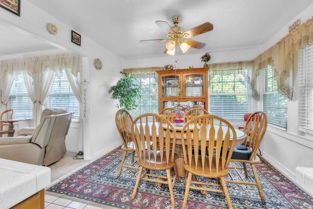 9535 Castle Ln, Newcastle, CA 95658