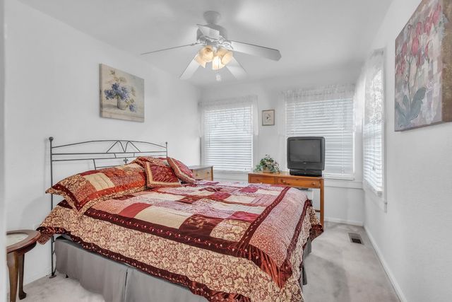 9535 Castle Ln, Newcastle, CA 95658