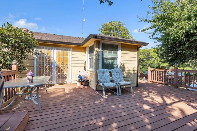 9535 Castle Ln, Newcastle, CA 95658