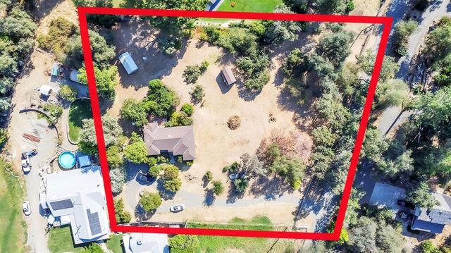 9535 Castle Ln, Newcastle, CA 95658