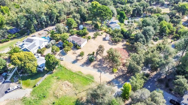 9535 Castle Ln, Newcastle, CA 95658