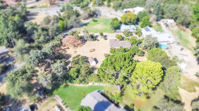9535 Castle Ln, Newcastle, CA 95658