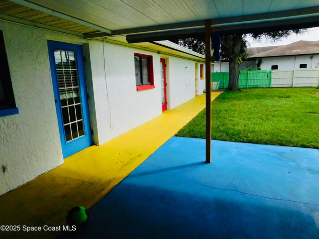 1344 Malabar Road SE, Palm Bay, FL 32907