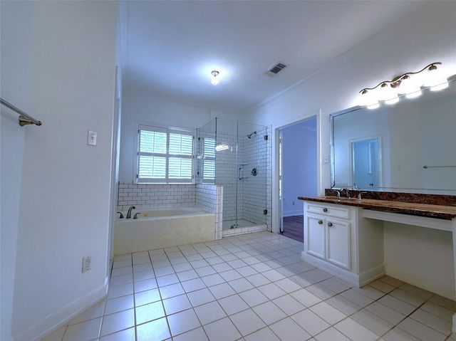 3024 Rice Boulevard, Houston, TX 77005