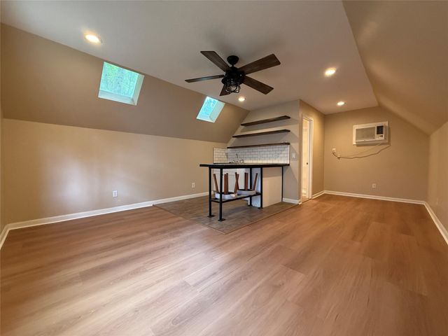 3024 Rice Boulevard, Houston, TX 77005