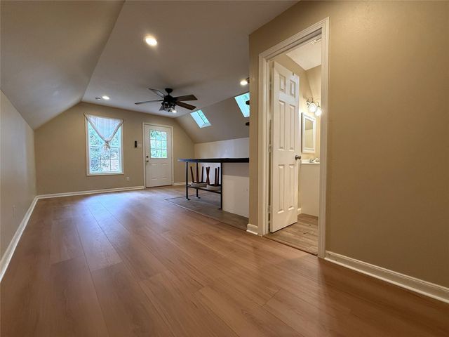 3024 Rice Boulevard, Houston, TX 77005