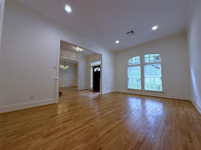 3024 Rice Boulevard, Houston, TX 77005
