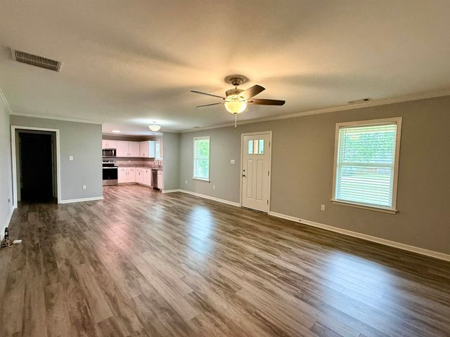 90 SQUIRES GROVE DR, Atoka, TN 38004