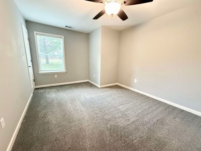 90 SQUIRES GROVE DR, Atoka, TN 38004
