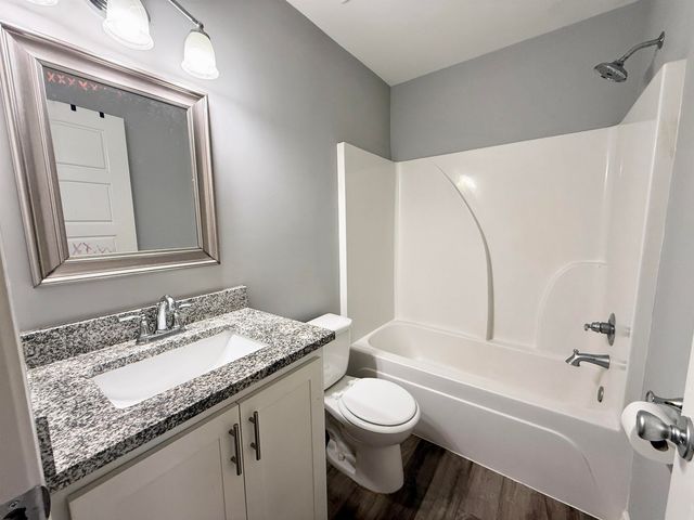90 SQUIRES GROVE DR, Atoka, TN 38004