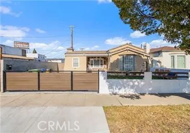 1743 W 79th, Los Angeles, CA 90047