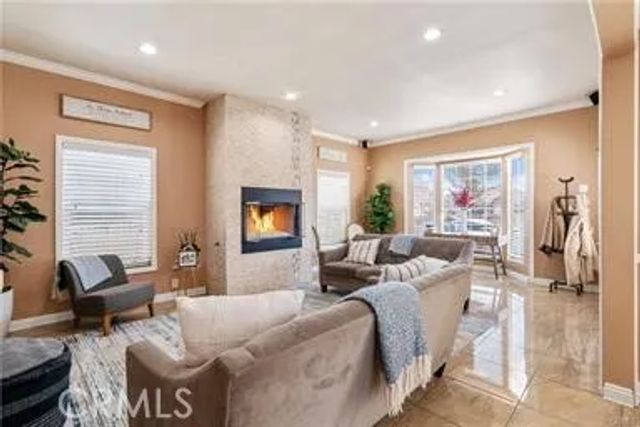 1743 W 79th, Los Angeles, CA 90047