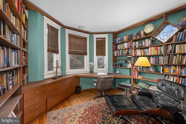3411 33RD PL NW, Washington, DC 20008