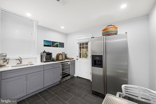 3411 33RD PL NW, Washington, DC 20008