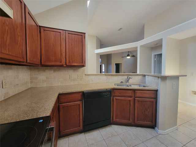 932 Winchester Lane, Mesquite, TX 75181