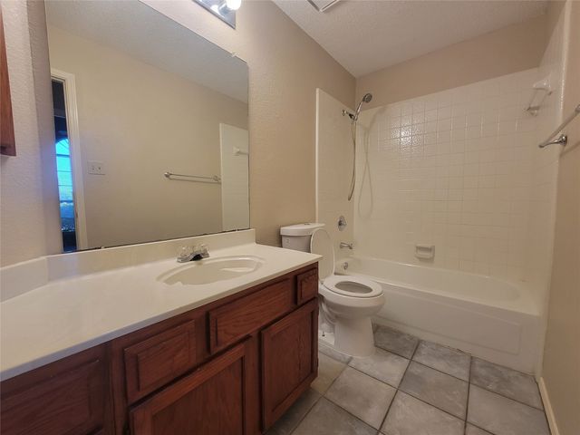 932 Winchester Lane, Mesquite, TX 75181