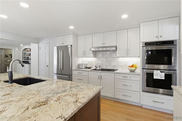 125 Briarhill Road, Amherst, NY 14221