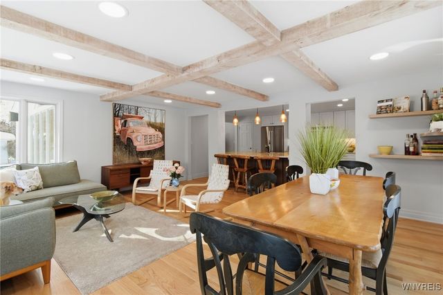 125 Briarhill Road, Amherst, NY 14221