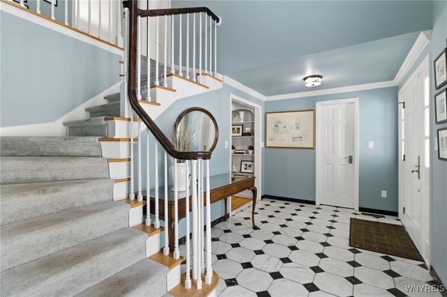 125 Briarhill Road, Amherst, NY 14221