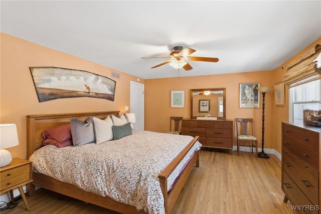 125 Briarhill Road, Amherst, NY 14221