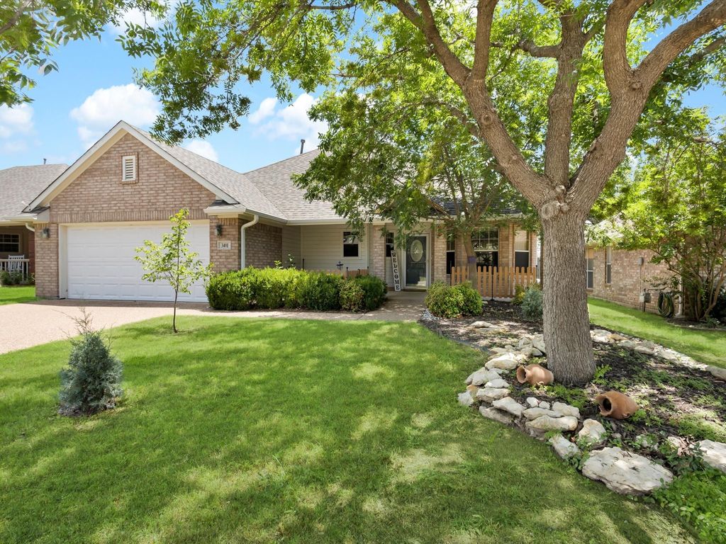3401 Muleshoe Lane, Fort Worth, TX 76179