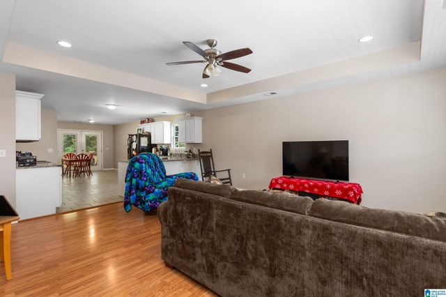 90 LINDY LANE, Oxford, AL 36203