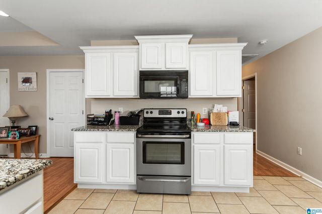 90 LINDY LANE, Oxford, AL 36203